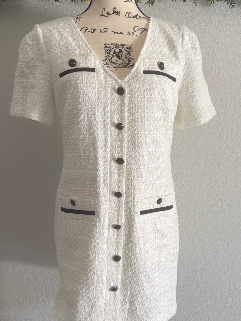 LOFT Ivory Textured Button Front Mini Dress Black Trim Size 6
